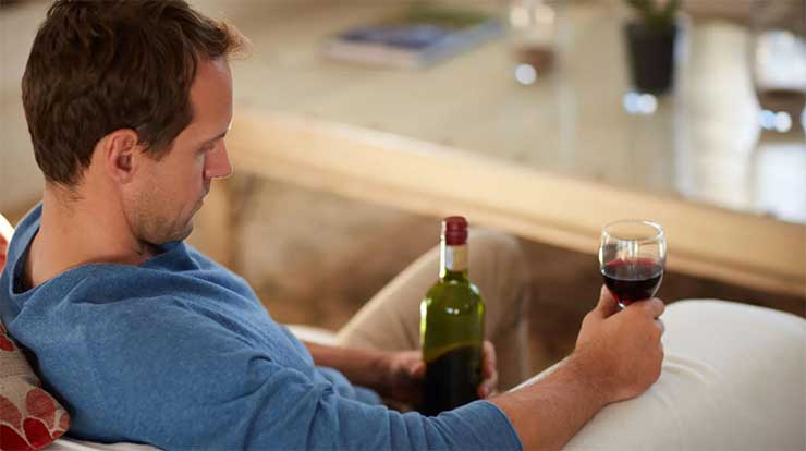 Как вывести человека из длительного запоя на дому